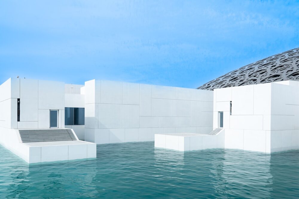 Louvre Abu Dhabi, a landmark in the Abu Dhabi market Serphix Digital serves