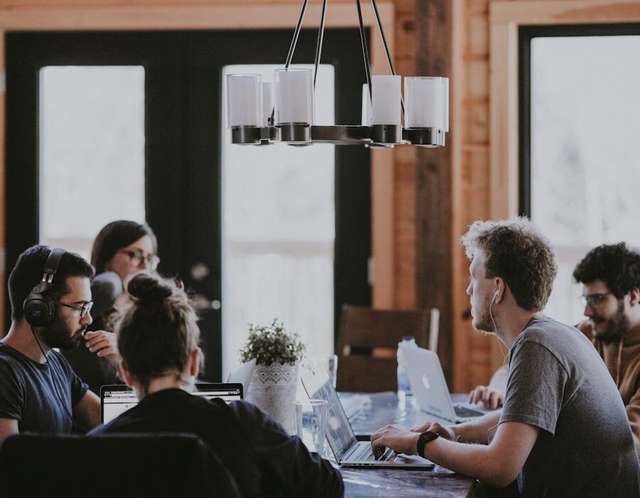 SEO consultant working with a Dubai business team